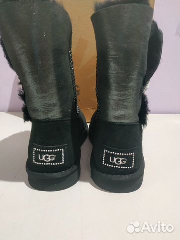 UGG Australia новые черные с пуговкой страз UGG Australia новые черные с пуговкой страз