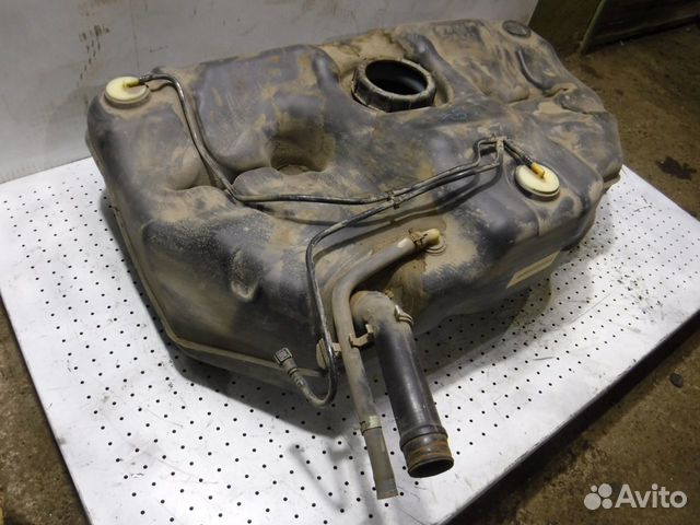 Бак топливный (бензобак) Nissan Primera P12 Бак топливный (бензобак) Nissan Primera P12