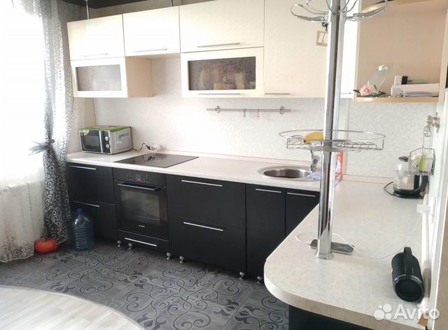 2-к квартира, 64 м², 13/18 эт.