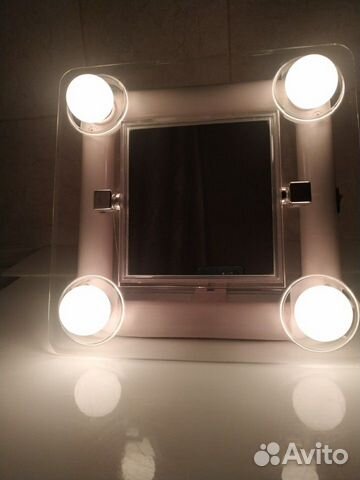 Зеркало двухстороннее, с подсветкой