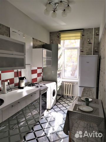 2-к квартира, 60 м², 2/5 эт. 2-к квартира, 60 м², 2/5 эт.