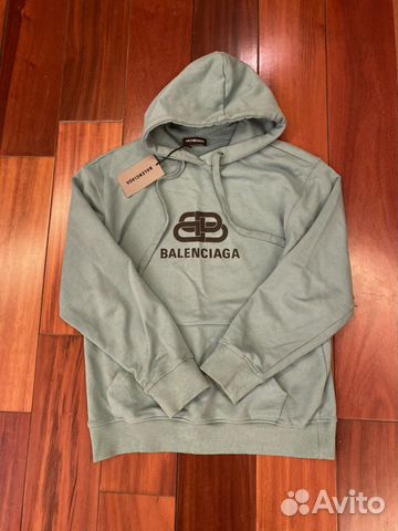 Свитшот balenciaga женский новый Свитшот balenciaga женский новый