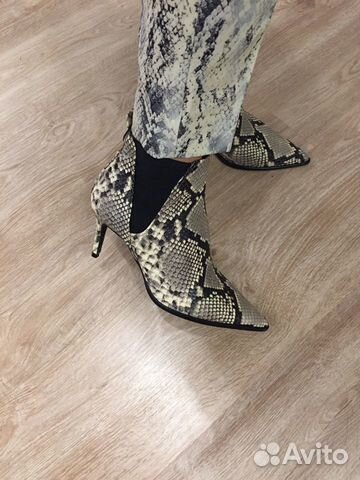 Новые кожаные ботильоны Zara 39 размер Новые кожаные ботильоны Zara 39 размер