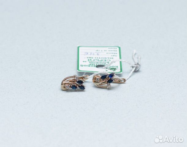 Новые серьги с бриллиантами и сапфирами