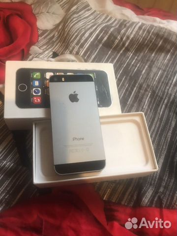 Телефон iPhone 5 s Телефон iPhone 5 s