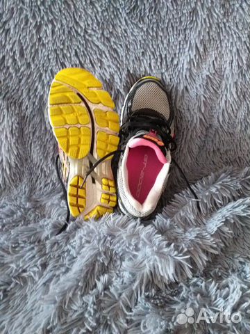 Кроссовки Asics