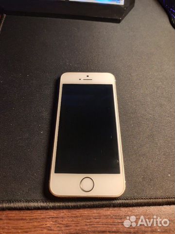 Телефон iPhone 5s Телефон iPhone 5s
