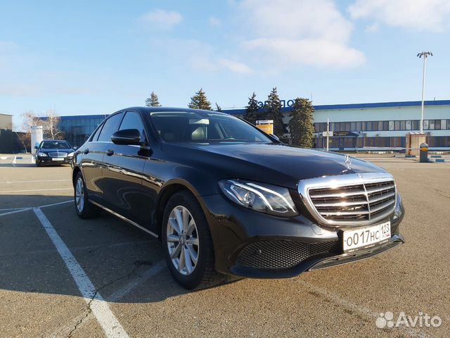 Аренда Mercedes E-class W213 4 места с водителем