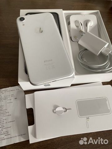 Телефон iPhone XR 128Гб