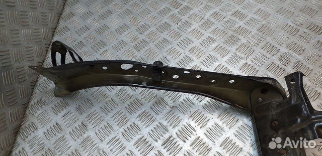 Суппорт панели правый Toyota Camry V70 viii Суппорт панели правый Toyota Camry V70 viii