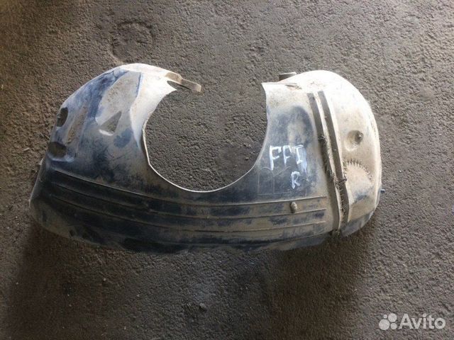 Подкрылок (локер ) передний правый Ford Focus I