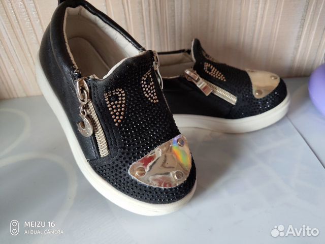 4 пары. Полуботинки, кеды, сандалии, Сабо. 25р