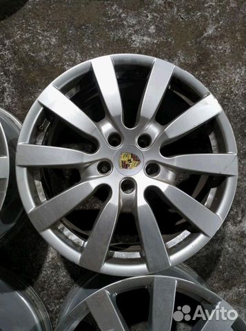 Диски бу оригинал R20 N на Porsche