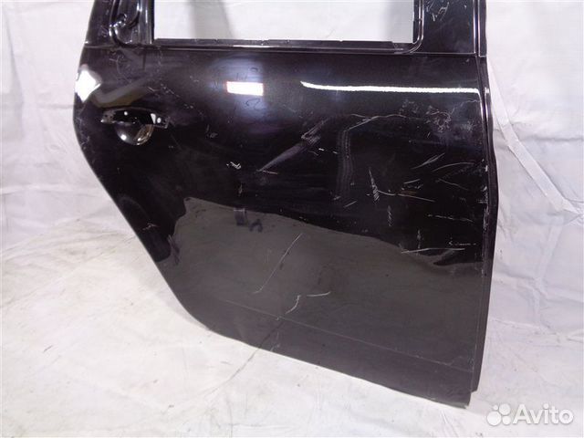 Дверь задняя правая Renault Duster 2010 Дверь задняя правая Renault Duster 2010