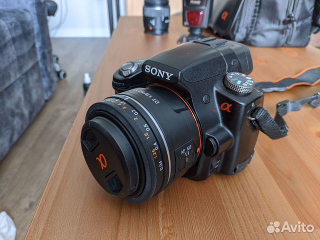 Sony Alpha SLT-A33 DT50/1.8
