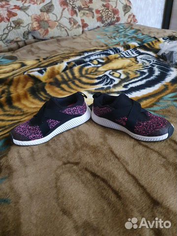 Кроссовки adidas для девочки