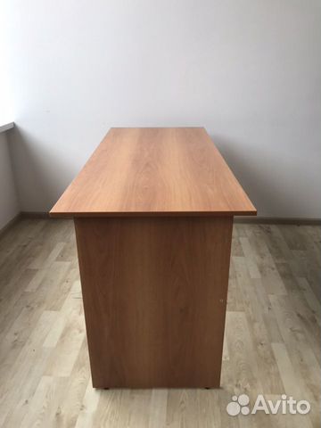 Письменный стол