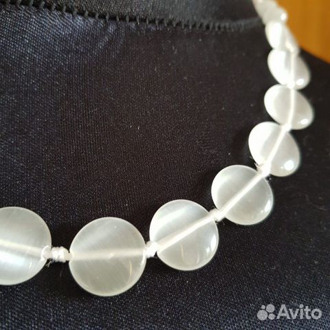 Бусы из кошачьего глаза