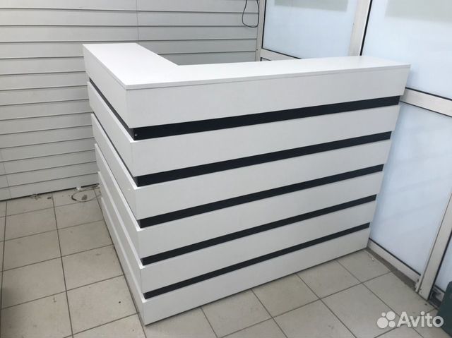 Стойка ресепшн, кассовая зона Стойка ресепшн, кассовая зона