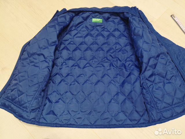 Ветровка Benetton размер 122-128 Ветровка Benetton размер 122-128