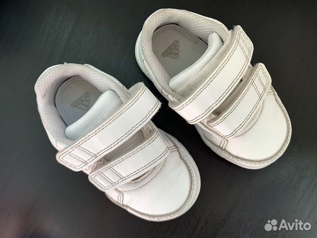 Белые кроссовки Adidas AltaSport CF I, р. 20 Белые кроссовки Adidas AltaSport CF I, р. 20