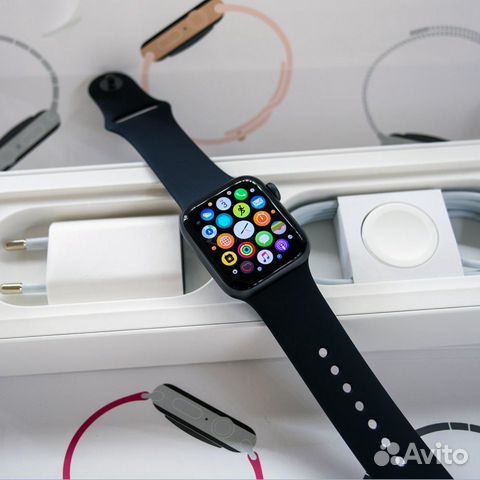 Часы Apple Watch 4 44mm Часы Apple Watch 4 44mm