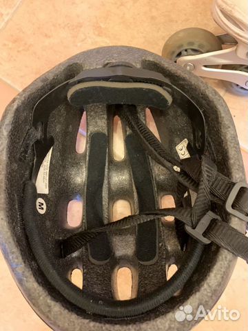 Роликовые коньки и шлем для девочки Roces Роликовые коньки и шлем для девочки Roces