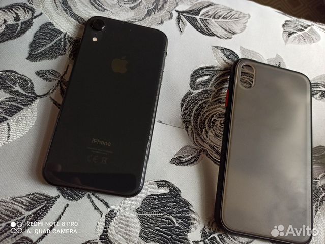 iPhone XR на гарантии