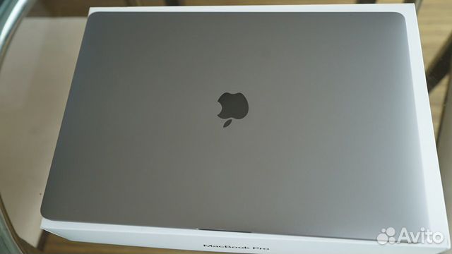 MacBook pro 15 2017 i7 Touchbar