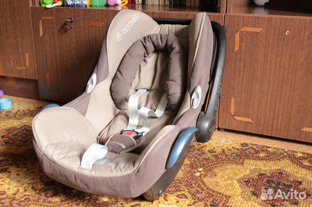 Автокресло Maxi-Cosi CabrioFix Автокресло Maxi-Cosi CabrioFix