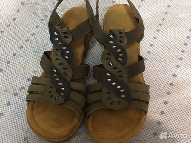 Босоножки кожаные,ношены мало в очень хорошем сост Босоножки кожаные,ношены мало в очень хорошем сост