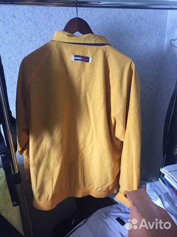 Burberry, carhartt, Tommy Hilfiger Burberry, carhartt, Tommy Hilfiger