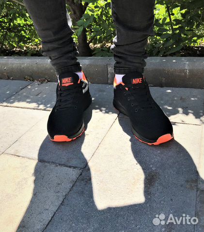 Кроссовки Nike