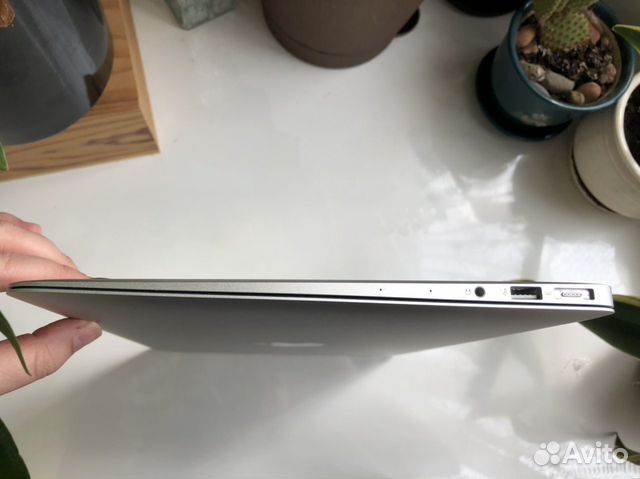 Apple MacBook Air Apple MacBook Air