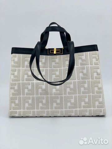 Новая женская сумка шопер кожа + деним Fendi белая Новая женская сумка шопер кожа + деним Fendi белая