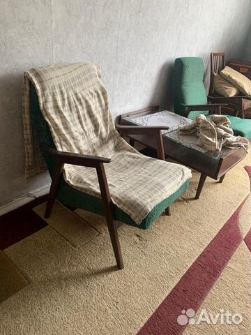 Продаётся мебель под реставрацию. Жилая комната