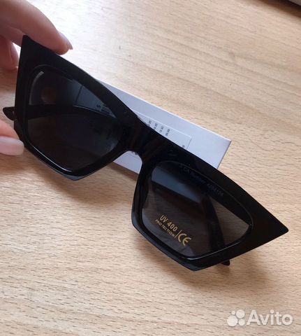 Очки черные солнцезащитные ASOS / Pieces