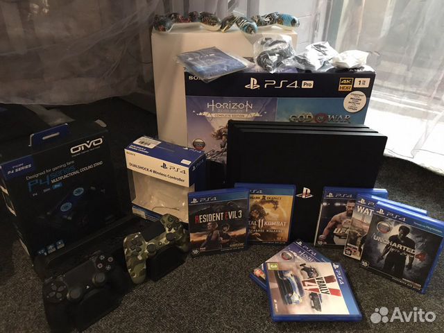 PlayStation 4PRO 1TB на гарантии PlayStation 4PRO 1TB на гарантии