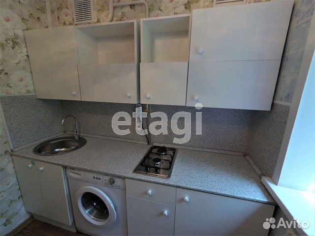 2-к квартира, 29.8 м², 1/4 эт.