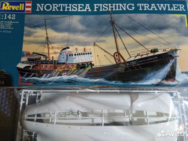 Модель судна Revell Northsea Fishing Trawler 1/142
