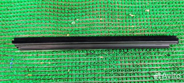 Уплотнитель стекла задний левый Mazda CX-5 (KE) 2