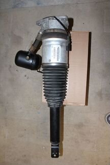 Пневмостойка Ауди А8 д3