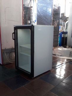 Холодильный шкаф витрина