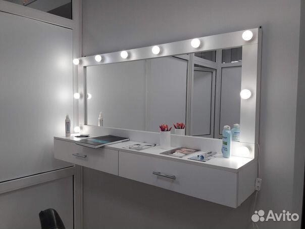 Гримерный стол