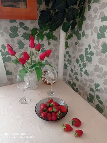 2-к. квартира, 52 м², 1/3 эт.