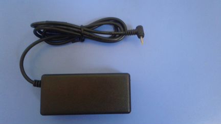 Блок питания для нетбука asus 19V 2.1A 2.5 x 0.7