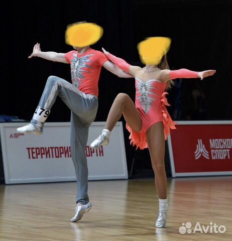 Костюм для акробатического рок-н-ролла