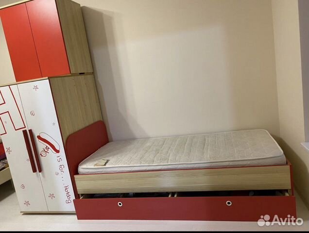 Детская кровать+шкаф