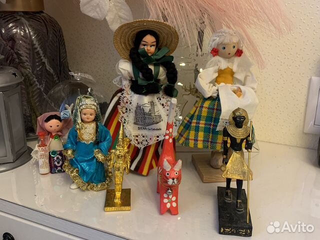 Куклы и статуэтки из разных стран
