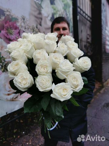 Роза пионовидная белая Букет белых роз